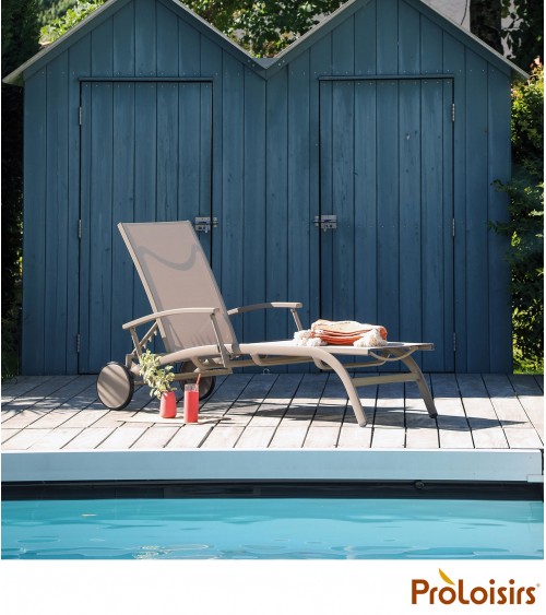 Bain de soleil ELEGANCE avec accoudoirs Coloris:Châssis Sand / Assise Sand Eco-participation    :Prix de vente comprenant l' éco