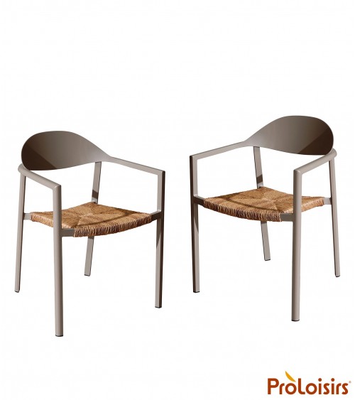Fauteuil empilable BAGE Coloris:Châssis Sand/Assise wicker paille beige Eco-participation    :Prix de vente comprenant l' éco-pa
